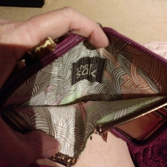 Limited edition the Sak vintage leather wristlet/wallet. - Picture 5 of 6